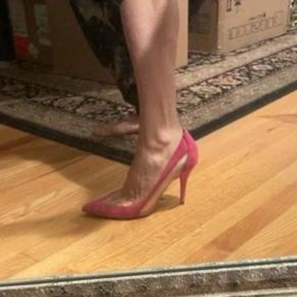 GUESS Pink Suede Clear Lucite Trim Japeen Pumps Heels 7.5 - Picture 11 of 12